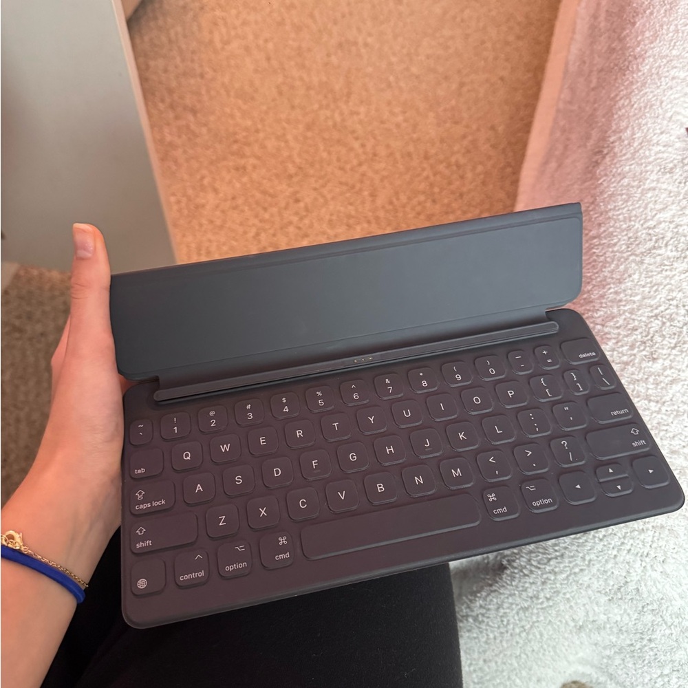 Black Apple Smart Keyboard English for iPad Pro 10.5" Air 3 7th Gen A1829